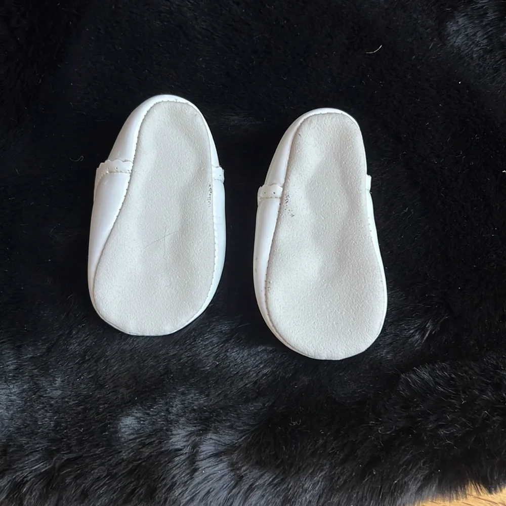 Baypods white shoes with pink bow. Girl size 1